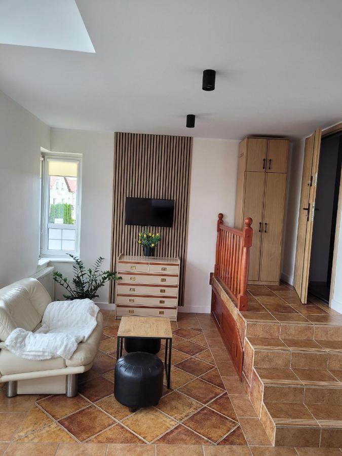Bed And Bread Apartment Leba Bagian luar foto