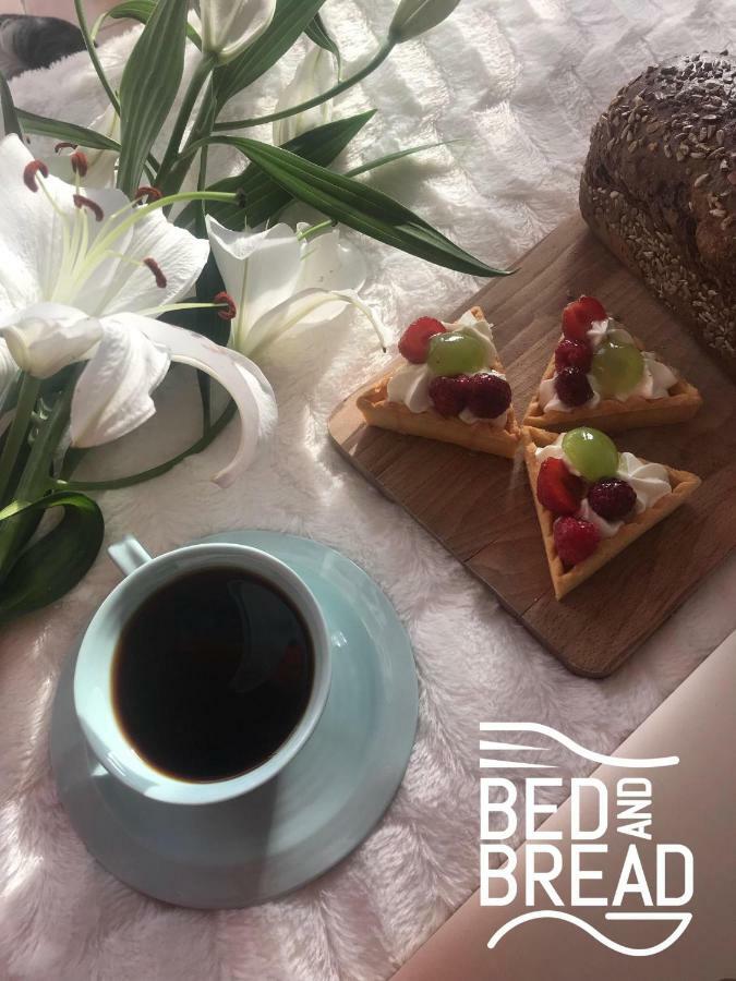 Bed And Bread Apartment Leba Bagian luar foto